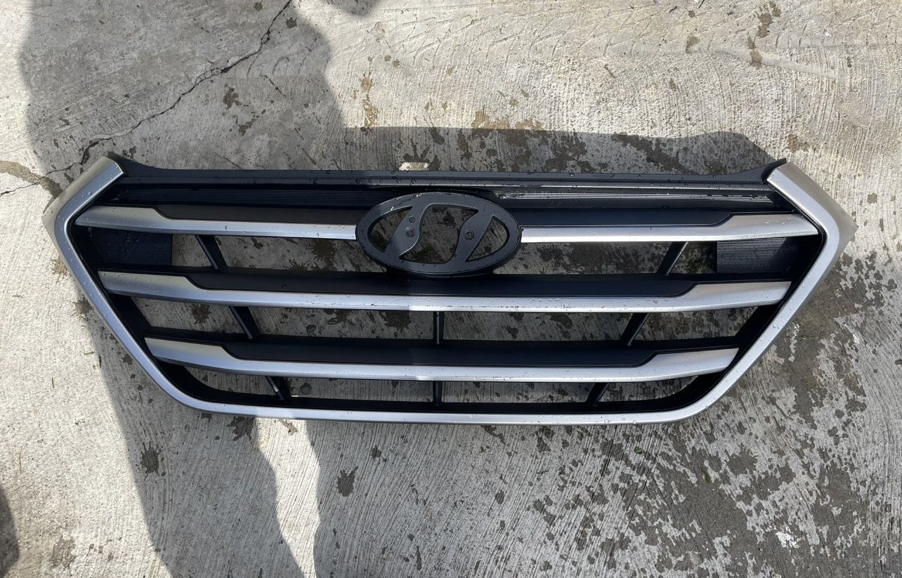 Hyundai Tucson Front Grille Fits 2017-2018
