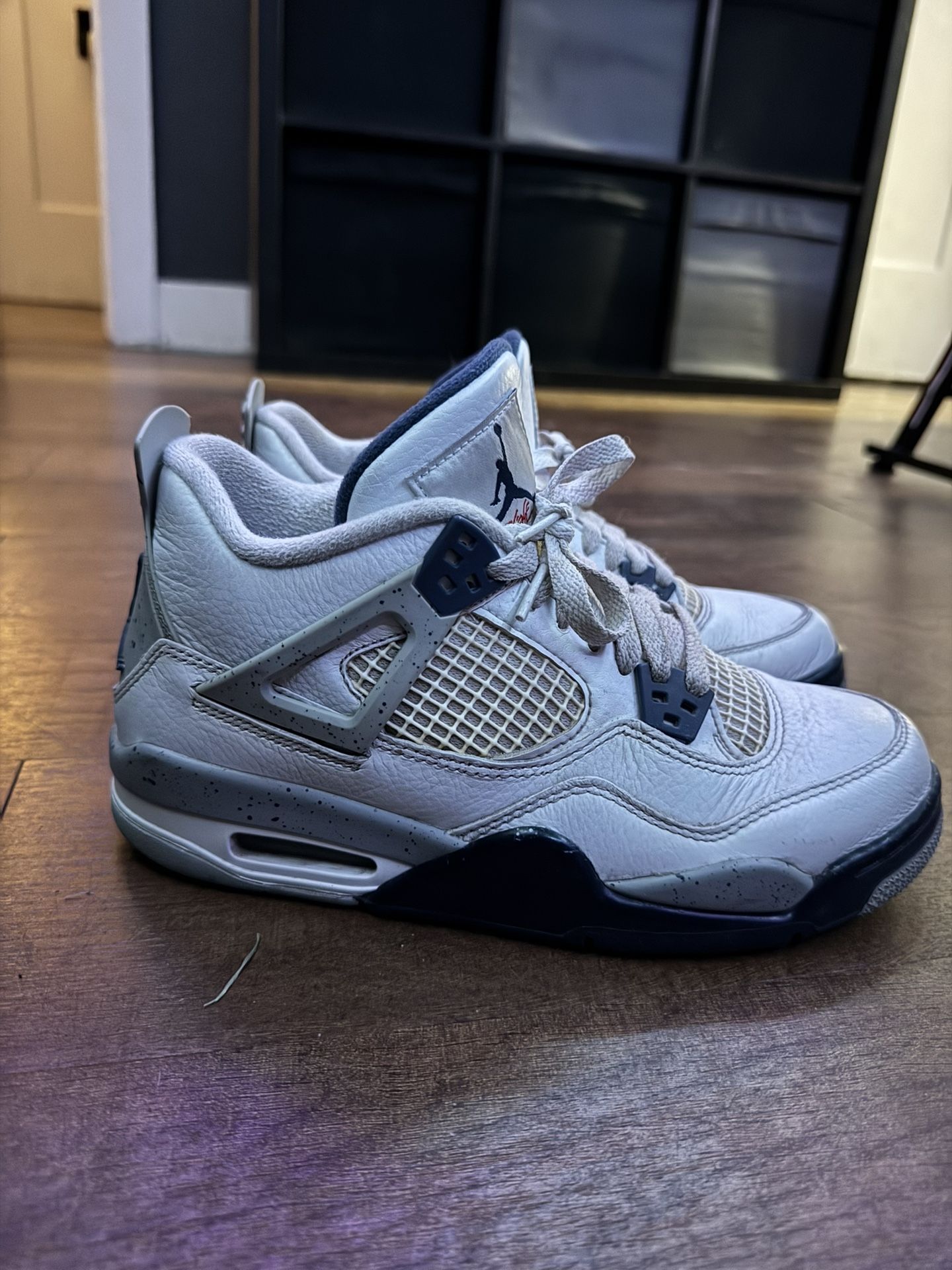 Jordan 4’s Midnight Navy 