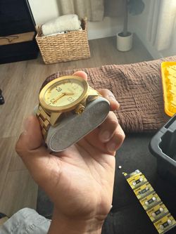 Nixon watch