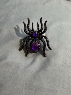 Spider Ring with Purple Gemstones costume jewelry