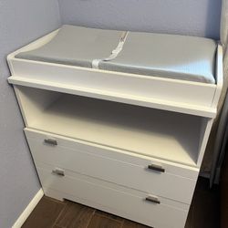 Changing Table w/storage