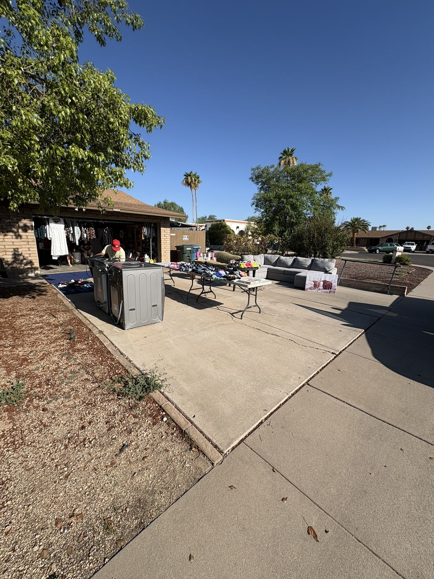 YARD SALE, Furniture, Clothes, Decor, Appliances
