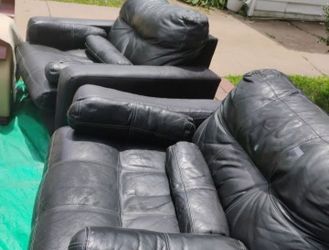 2 single leather seat