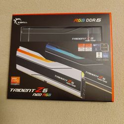NEW-64GB-DDR5-6000-G.Skill Trident Z5 RGB CL30-DDR5-6000--64GB Ram