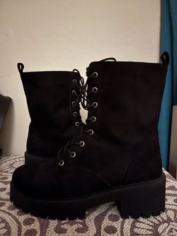 Women’s/Chunky Boots