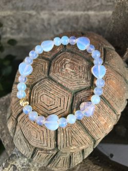 Moon stone stretch bracelet size 7.5 inches