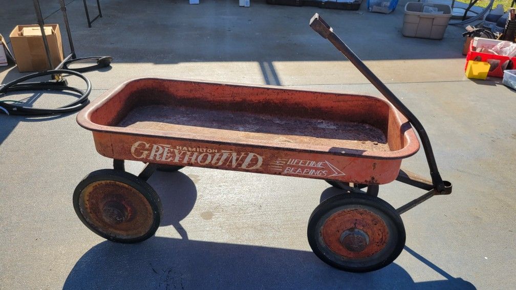 Hamilton Greyhound Antique Wagon
