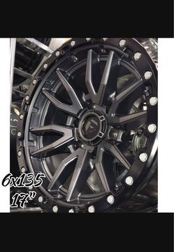 Fill that wheel well with clean 20s! 🛞🔥 ​⚡ Size: 20" 💥 Bolt Pattern: 5x114.3 🚗 Great fit for: Mustang, Accord, Camry, Infiniti, Nissan & many more
