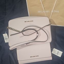 Michael Kors Crossbody Purse With Wallet $160