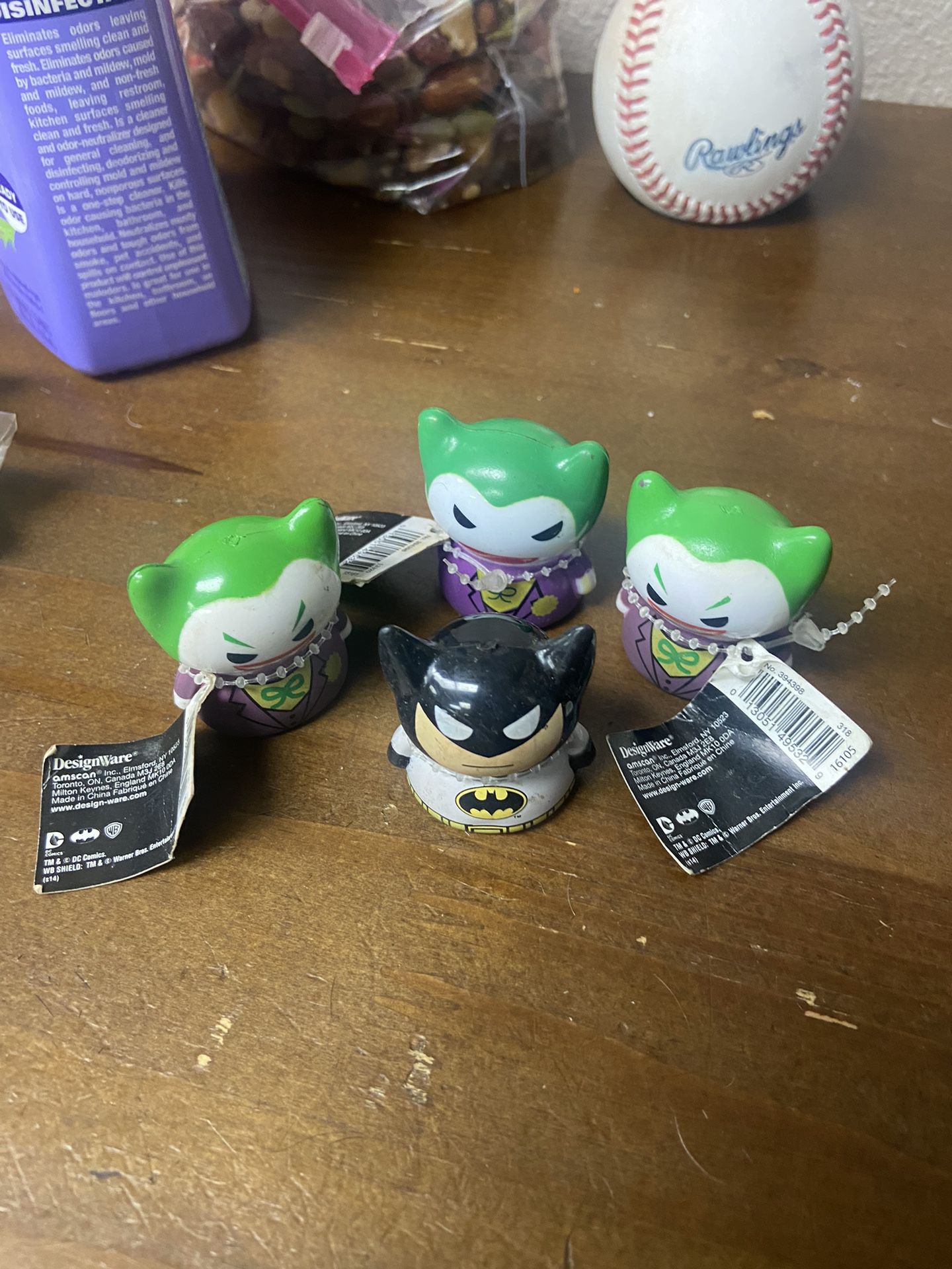 Batman And Joker Finger Puppets With Bonus 