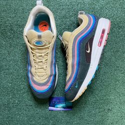 Nike air max  1/97 Sean Weatherspoon size 12.5men/14women
