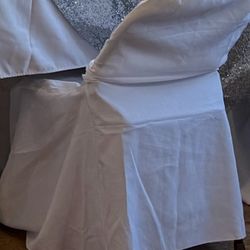 100 White Chair covers 