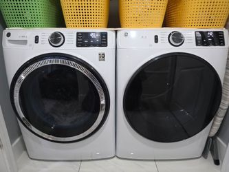 Washer and dryer set GE