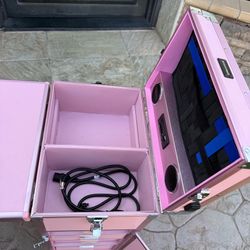 Travel nail table Travel nail table