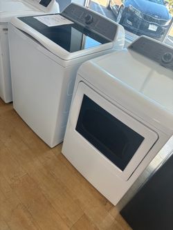 $978 GE Profile Washer and Dryer Set