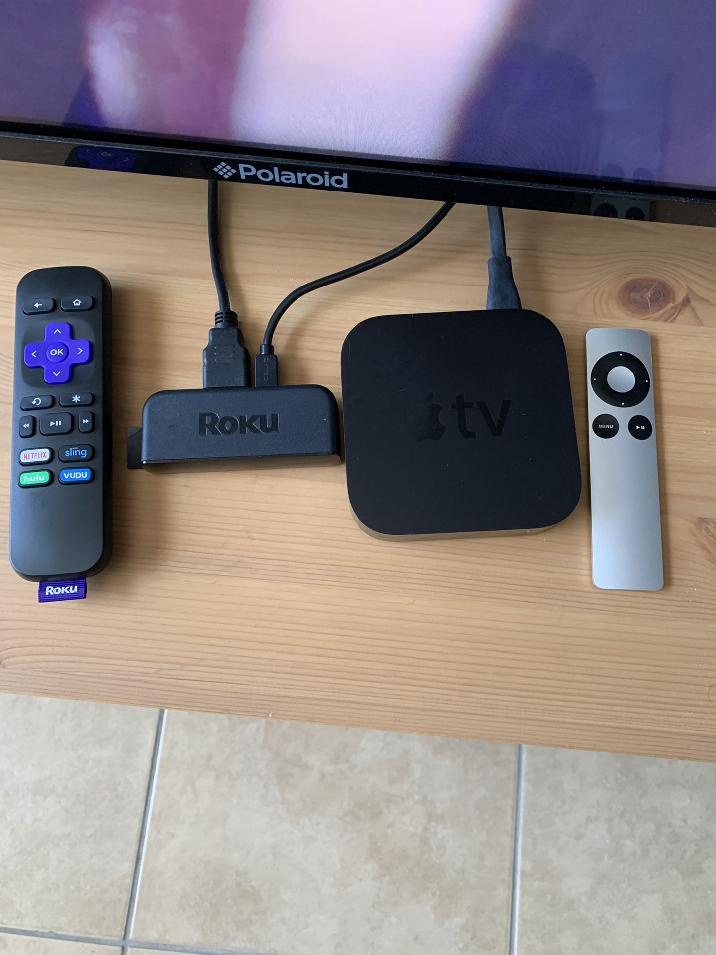 Apple TV 3 Generation + Roku