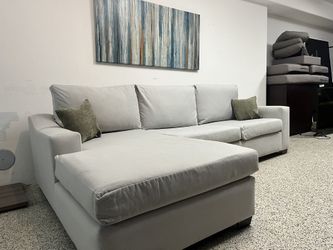 (+Delivery Opt.) Gorgeous L-Shaped Sectional // from A1 Designs!