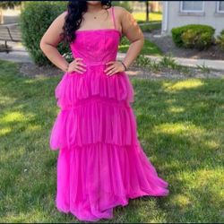 BEAUTIFUL PINK CORSET GOWN / DRESS  (NEW) 