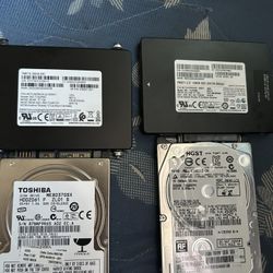 Laptop Parts Lot -  i5-7500T, i5-6500T, i3-4130T CPUs + SSDs + DDR3 RAM - Fresno