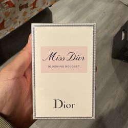 Miss Dior Blooming bouquet 