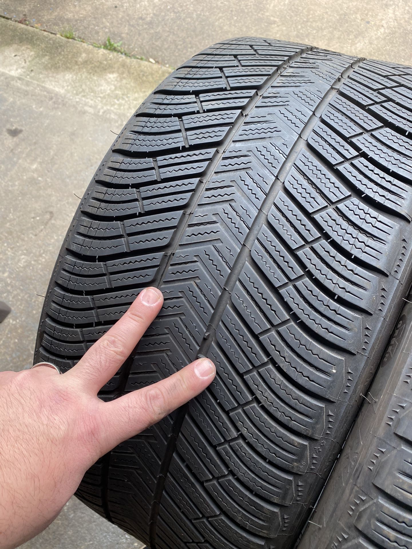 2) 265/40/19 Michelin Pilot Alpin Tires  Came off a Porsche Cayman   Tread measures 8/32  DOT 3517  $300 for Both  I carry other sizes 