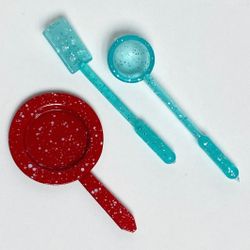 Vintage Miniature Dollhouse Kitchen Skillet/Utensils