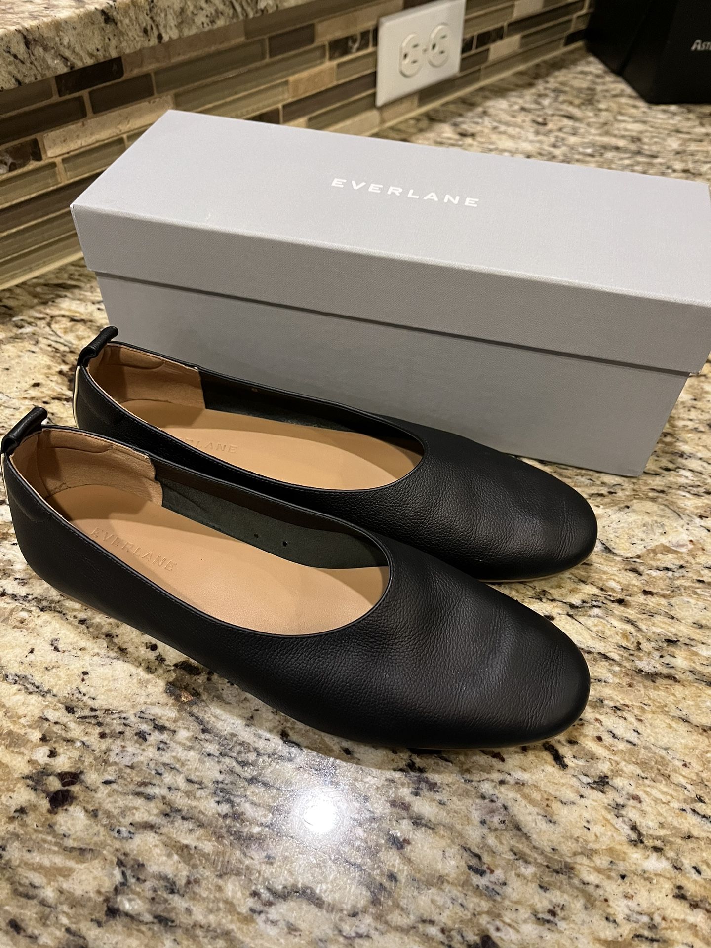 Everlane Ballet Flats In Black Size 8