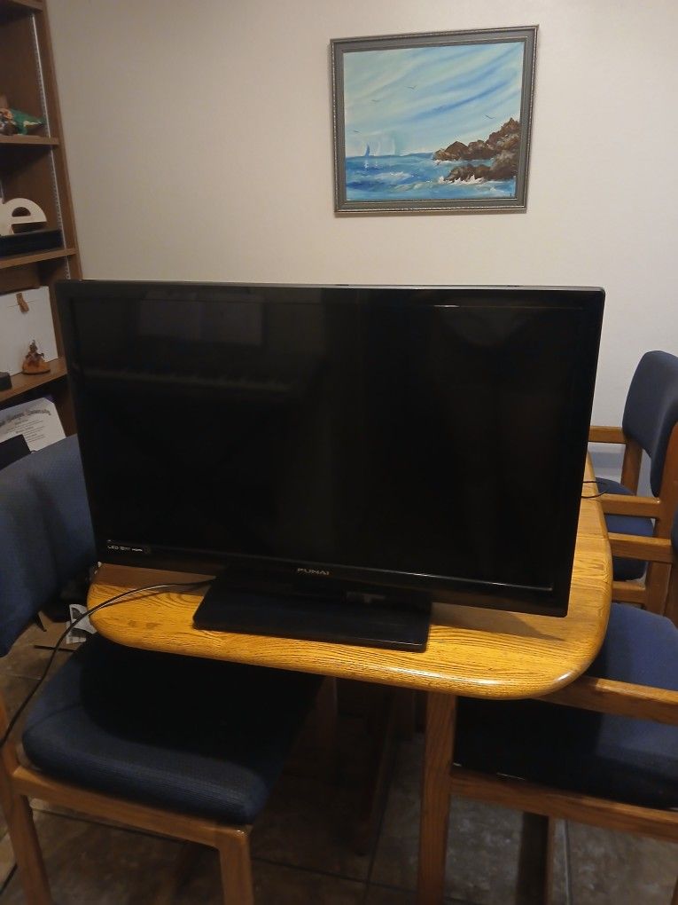 Funai 32 Inch TV