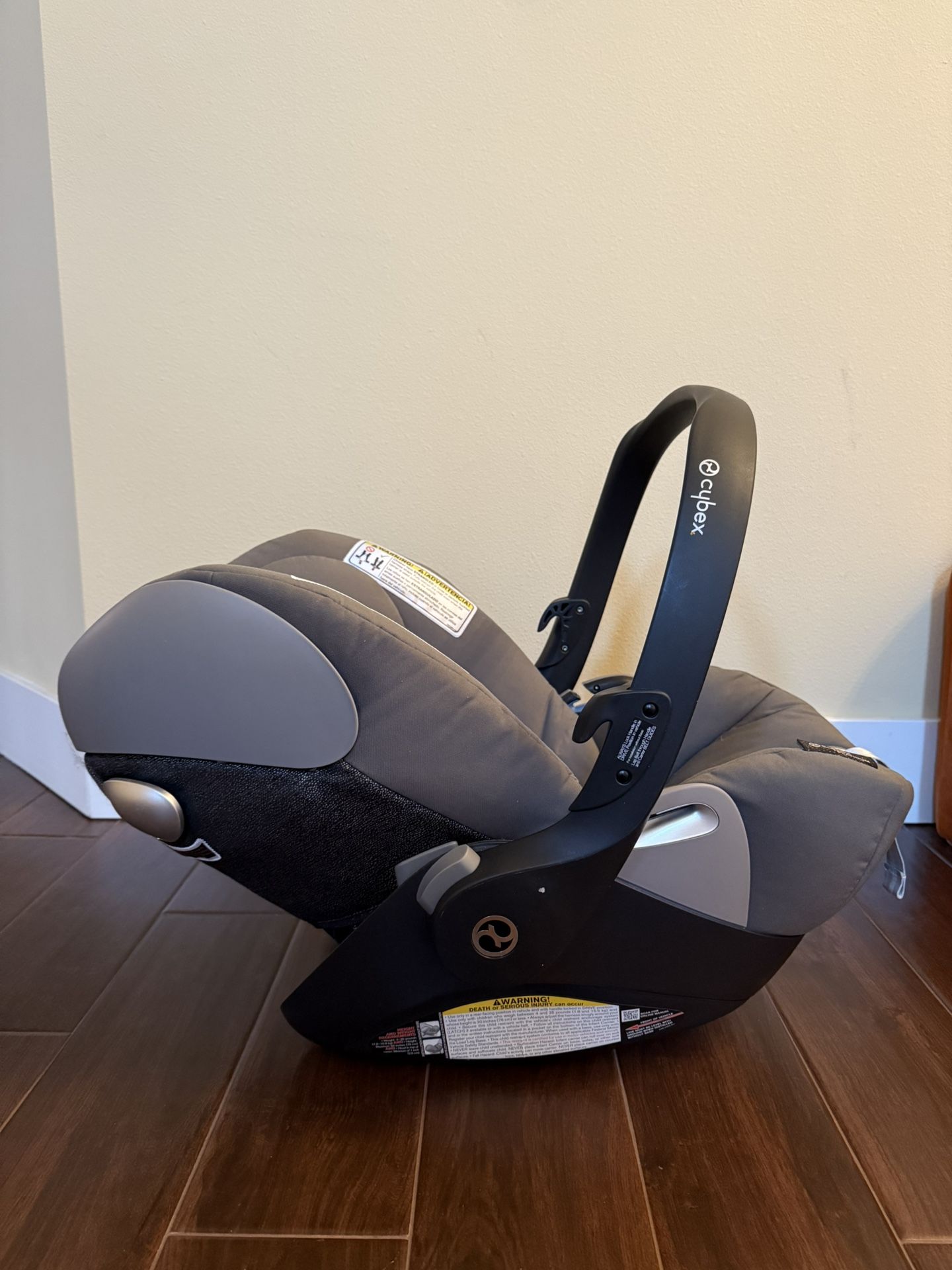 uppababy minu v2 sale Travel Stroller/Lightweight, Portable Design/One-Hand Fold/Shoulder Strap and Leather Bumper Bar Included/Jake (Charcoal/Carbon Frame/Black Leather) : Baby TT Weight:10Gm town Perfect for twins or treble hooks sold on