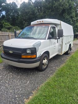 2006 chevy 3500 express van