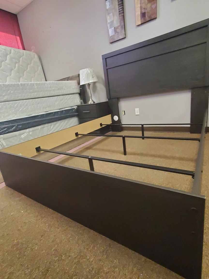 New Queen Bed Frame, Nightstand, Dresser And Mirror 