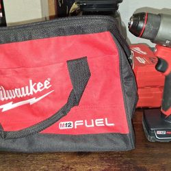 'Milwaukee'  1/2 (13mm Hammer Drill / Driver)