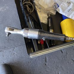 Snap On 3/8 Air Ratchet 