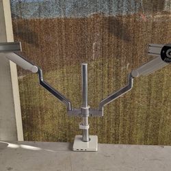 Humanscale M/Flex monitor arm