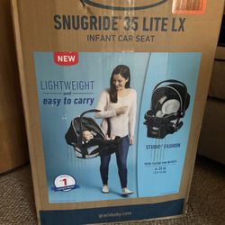 Graco Snugride Car seat 