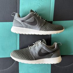 Men’s Nike Roshe Size 13