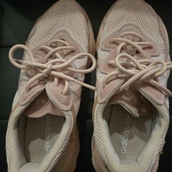 Women's Adidas Tennis Shoes Sz. 7