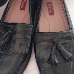 Men's 9.5 Bass Shoes Brown And Black 