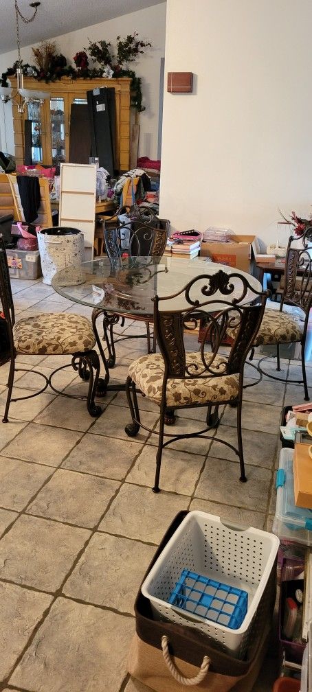 Ashley Kitchen Table With 4 Chairs 