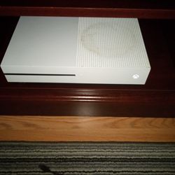 Xbox One (Will Take 100 Or Best Offer)