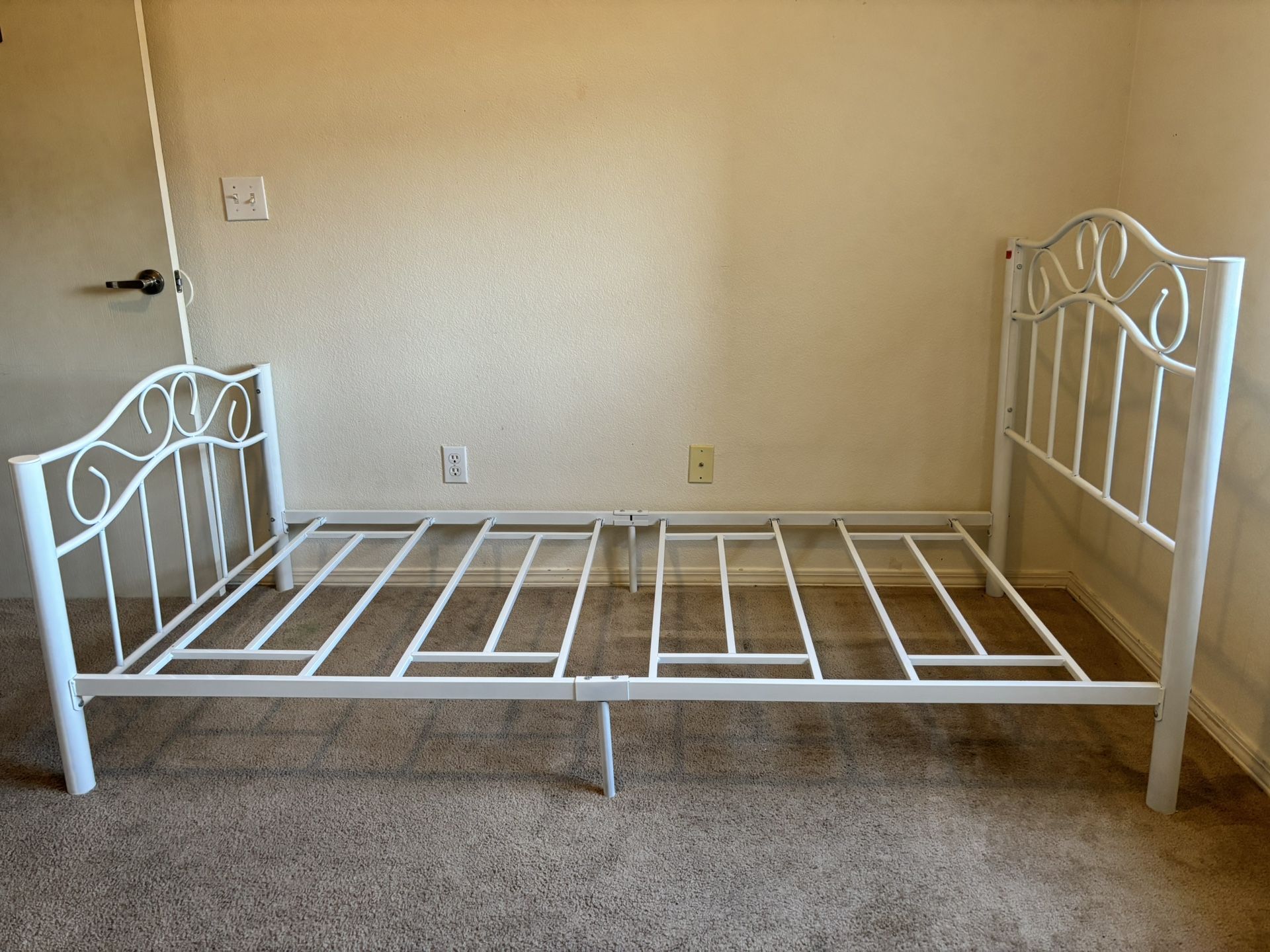 TWIN XL Bed frame 
