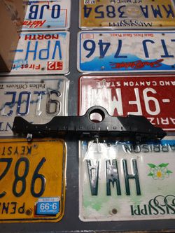 22-25 Silverado 1500 Front Rh Bumper Retainer