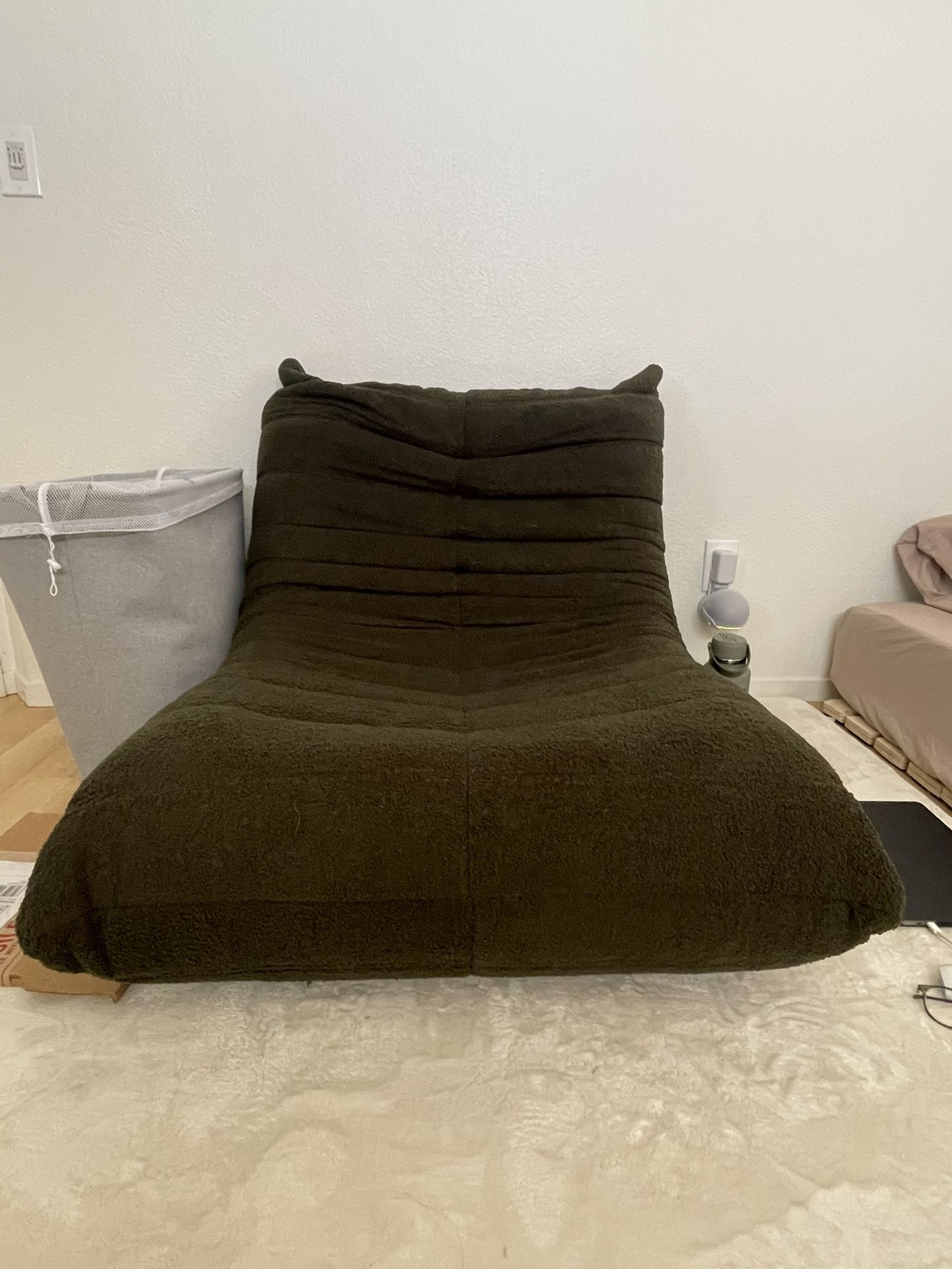 Dark Green Single Toga Chair