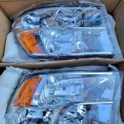 09-18 RAM Headlights Faros Calaveras Micas Luces 