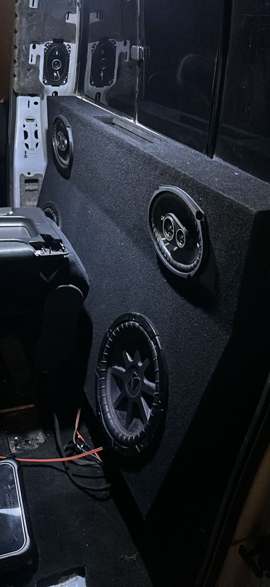 Single Cab Custom Box With Speakers