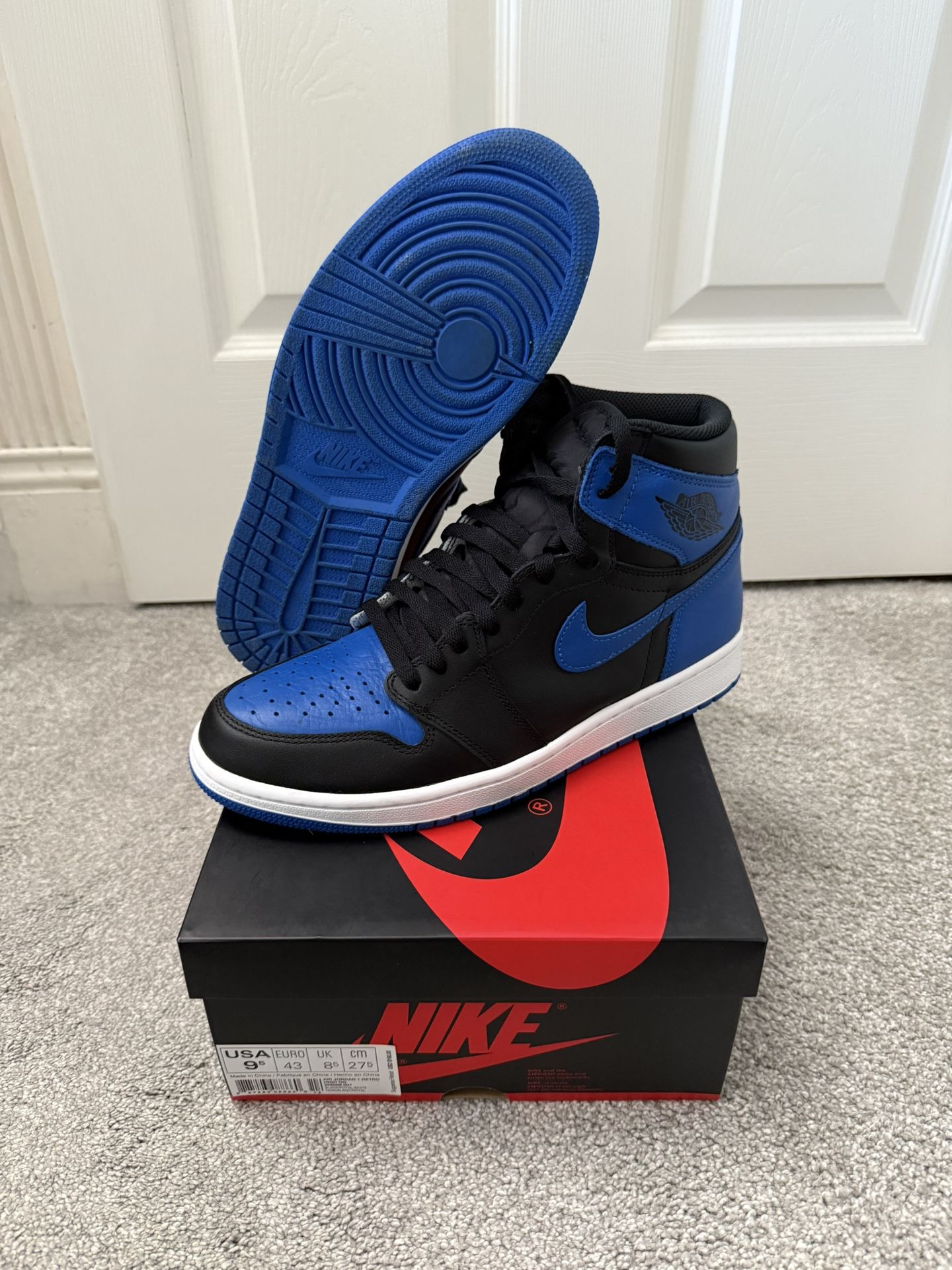 Nikes Air Jordan 1 Retro High OG Royal Size 9.5