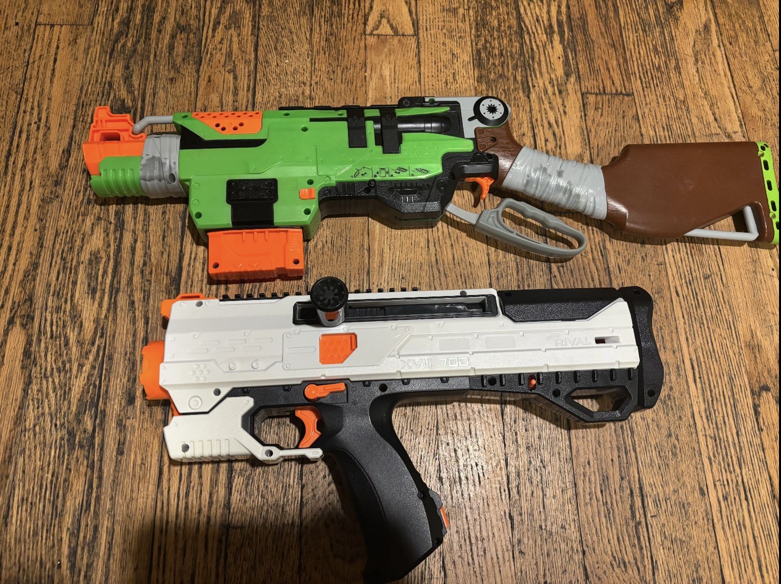 Nerf lot of 2 Zombie Strike SlingFire & Helios Xviii-700