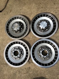 Ford truck hubcaps for 16" wheels