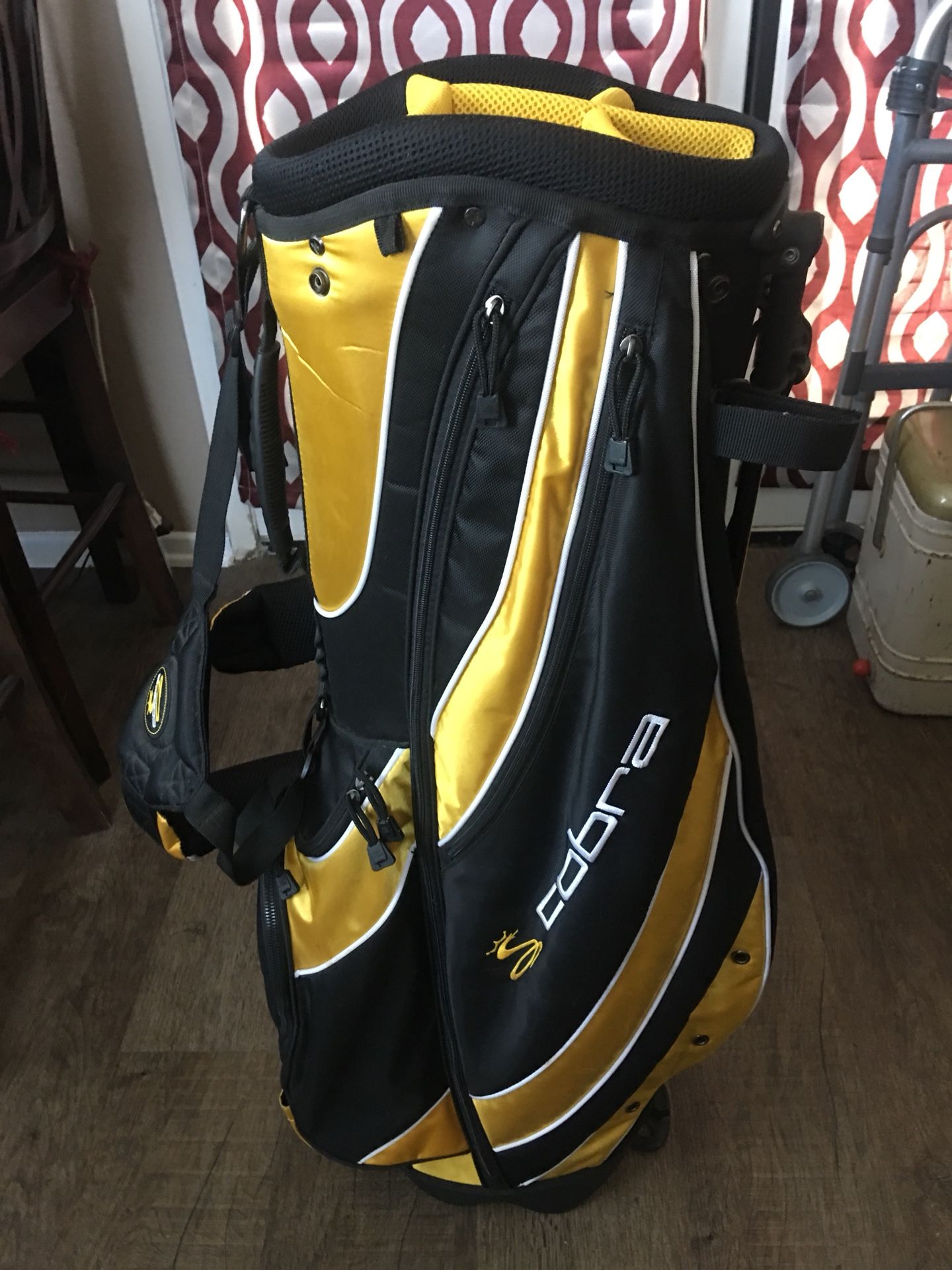 King Cobra Golf Bag “Black and Yellow”