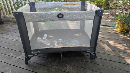 Title: Graco Pack 'n Play Portable Playard - Hipster Safari Pattern